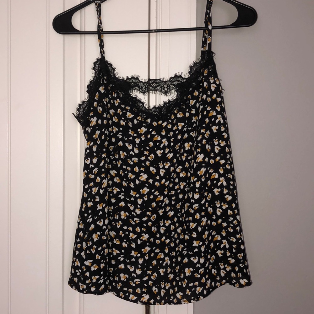 Altar’d state top